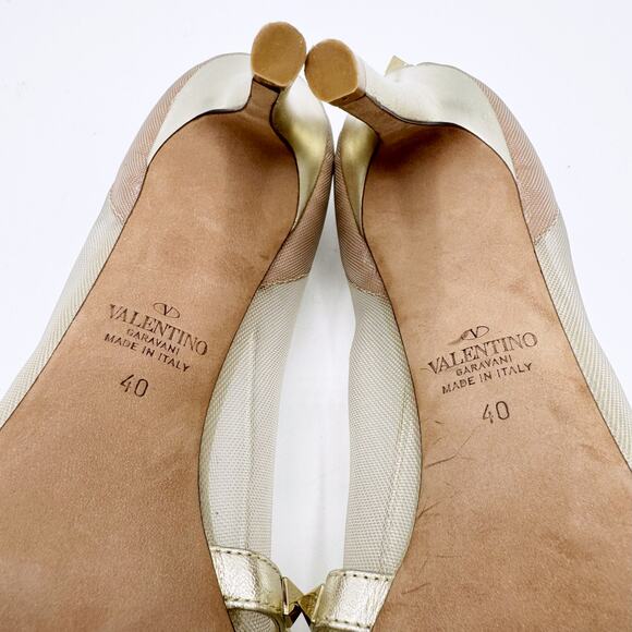 VALENTINO GARAVANI Rockstud Alcove Pump in Platinum (Size 40) - Picture 14 of 15